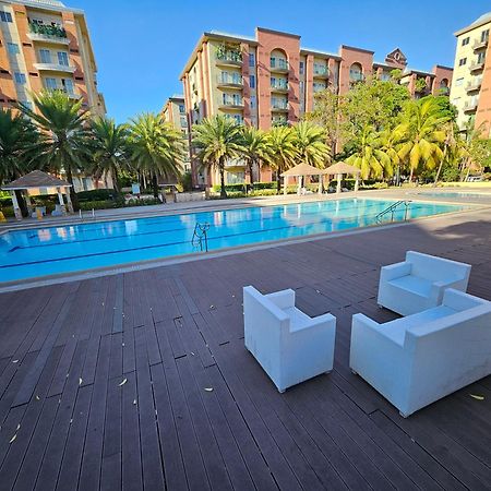 Cozy 2Br Staycation With Balcony Chateau Elysee For 4-6 Pax Paranaque City Екстер'єр фото