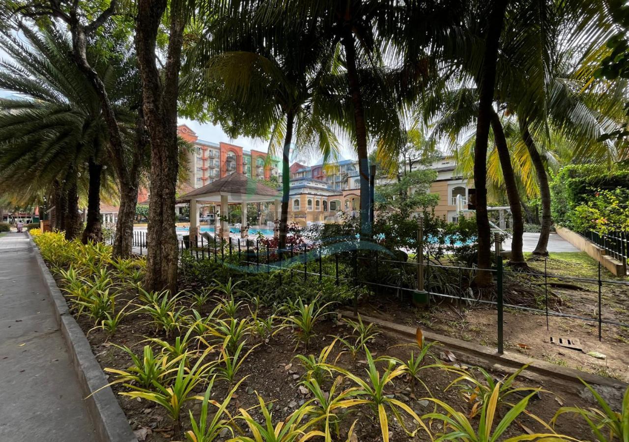Cozy 2Br Staycation With Balcony Chateau Elysee For 4-6 Pax Paranaque City Екстер'єр фото
