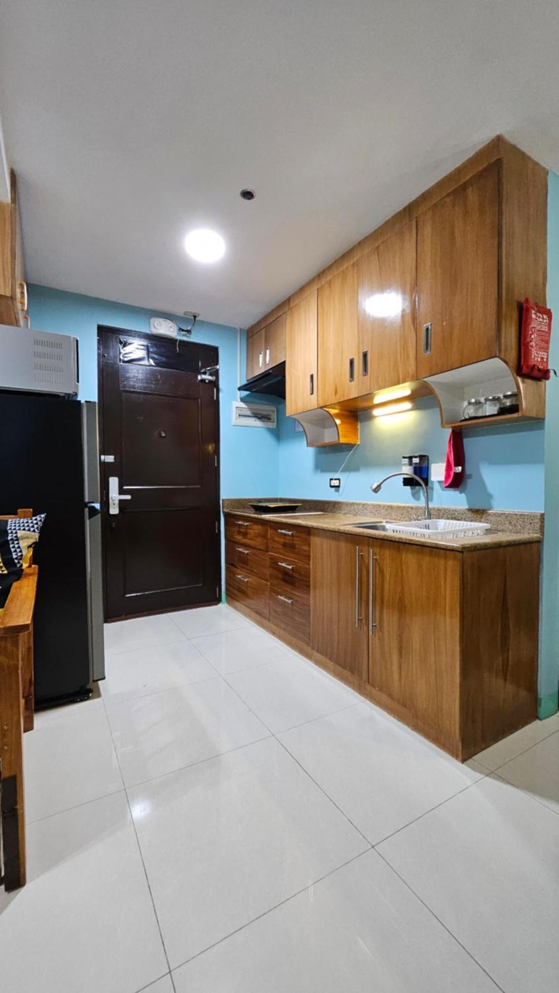 Cozy 2Br Staycation With Balcony Chateau Elysee For 4-6 Pax Paranaque City Екстер'єр фото